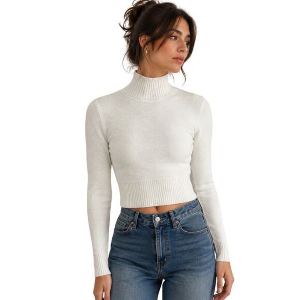 Zara Turtleneck Cropped Sweater in White size Small NWT